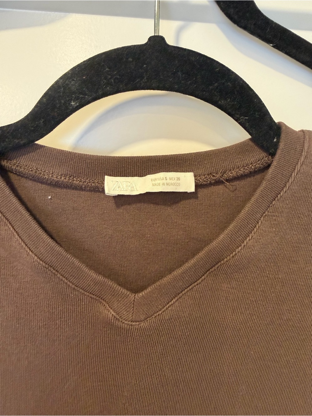 Zara Brown V-Neck Short Sleeve Tee - Picture 2 of 2